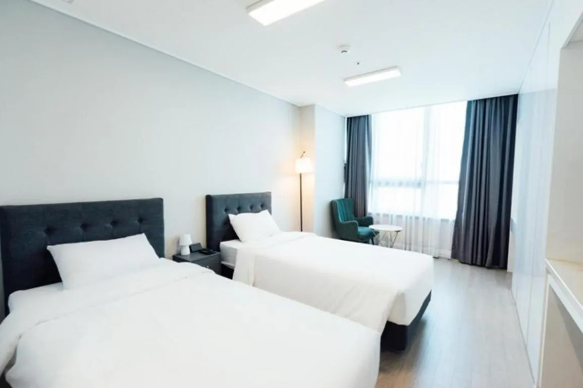 Celebstay Songdo Halla Western Park 인천 0*,